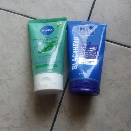 Nivea Gel and Clean & Clear Face Cleansing Pack