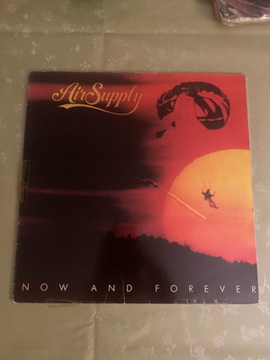 Air Supply vinyl like new, 1 pop record