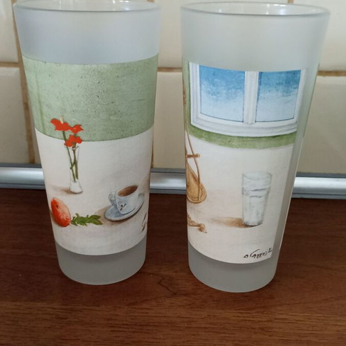 Water glasses 2 painted like new