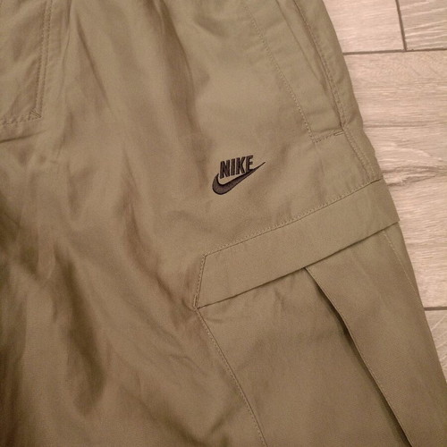 Vintage Nike "Gorpcore" Essential - Khaki Cargo Shorts