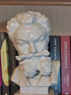 Πορσελάνινη φιγούρα προτομή Munkacsy σαν καινούργιο