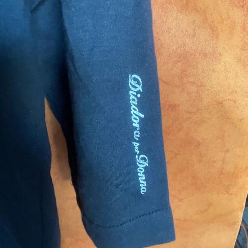 Branded women's blouse new, size Large