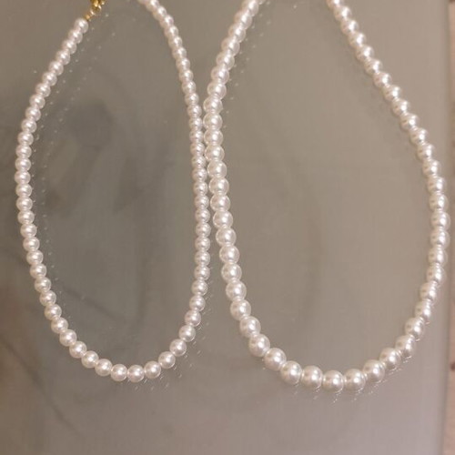 Two pearl necklaces with stainless steel magnetic clasp, new
