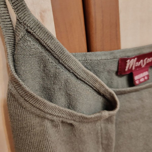 Monsoon women's top like new, size Large, olive green
