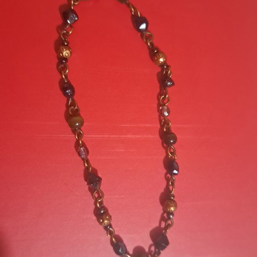 Vintage bracelet with bronze and black beads like new