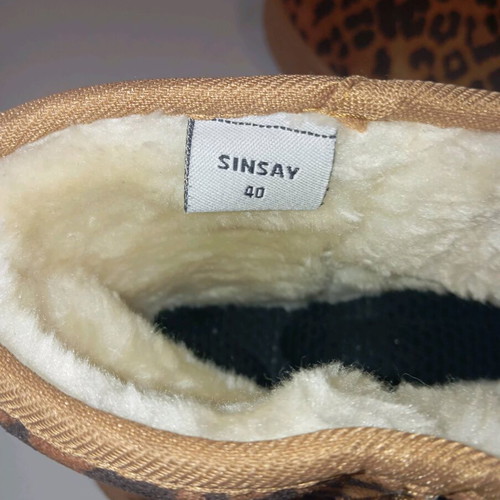 Sinsay ankle boots No40 new leopard print with inner fur