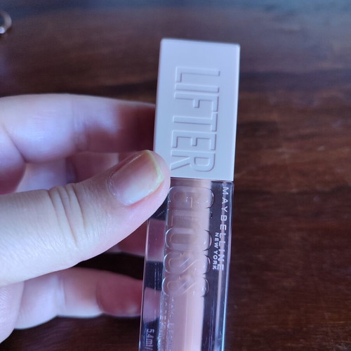 Lifter gloss Maybelline set like new, two shades Rust and Stone