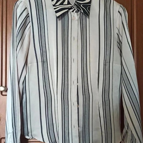 Eugen Klein women's striped shirt size Small like new