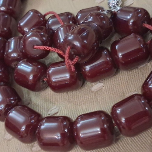 Bakelite Komboloi used, 33-bead Syrian origin with traditional metal finish