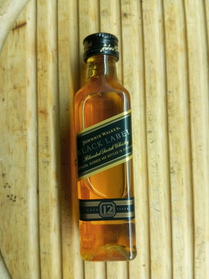 Миниатюра Johnnie Walker 50ml нова пластмасова бутилка