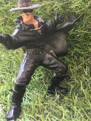 Zorro figure by PAPO used, missing sword, vintage toy 2000