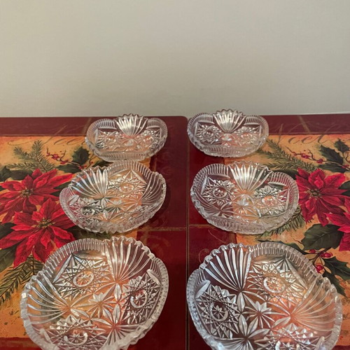 Crystal dessert bowls new with embossed vintage pattern, set of 6