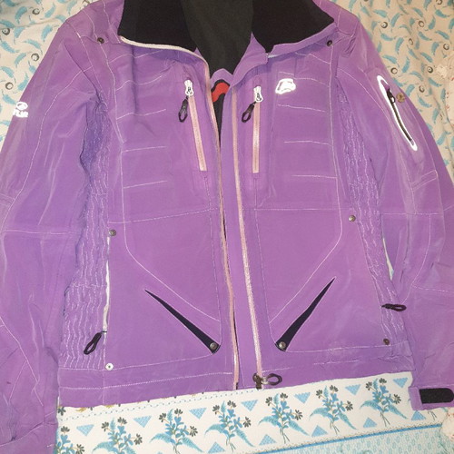 Snow jacket used, Swiss made, size M, purple