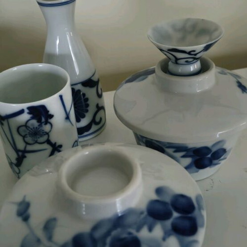 Japanese Tea Ceremony Set like new, hand painted, white and blue