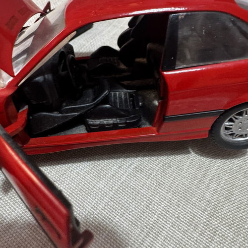Gama BMW 3 Series 124 model car used, large size