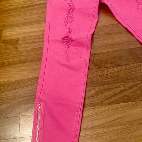 DKNY Jeans size 29 like new, fuchsia with rips and zippers