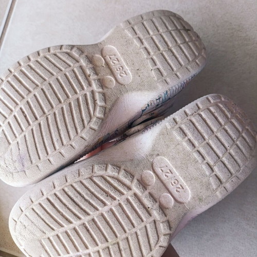 Disney slippers like new, size 26, beige and pink