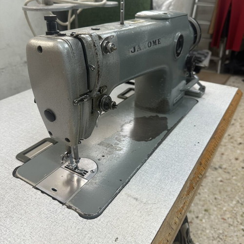 Janome DB-J701 industrial sewing machine used