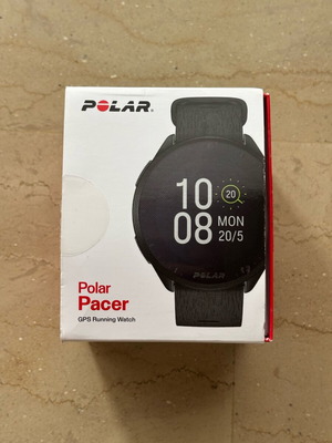 Polar Pacer GPS Running Watch new with charging cable and spare strap