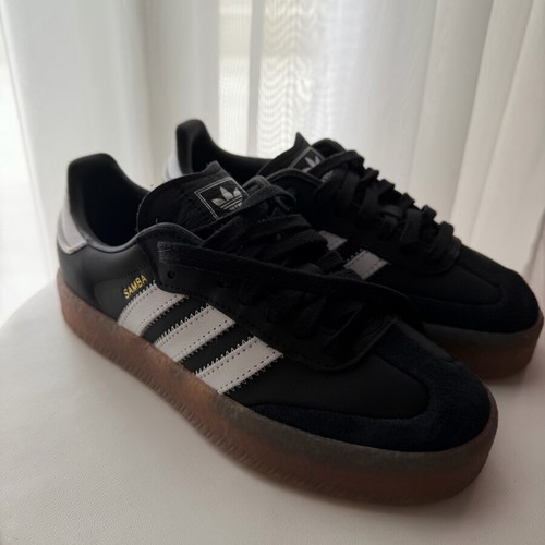 Παπούτσια Adidas Sampa γυναικεία καινούργια, μέγεθος 36, μαύρα