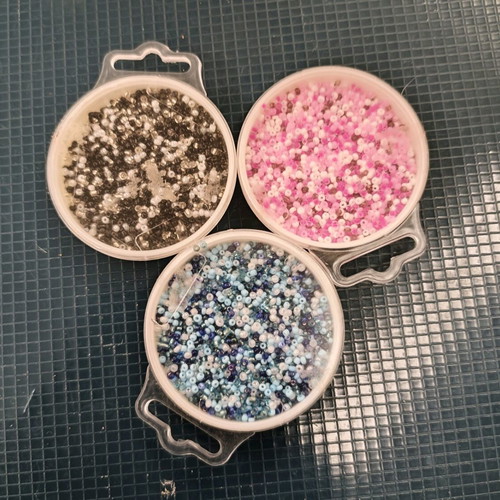 Tall beads like new, set of 3