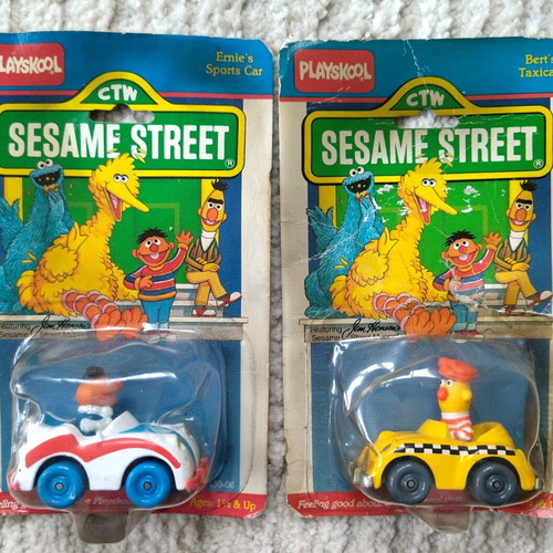 Sesame Street Ernie sport car and Bert taxi Playskool new