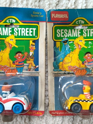 Sesame Street Ernie sport car και Bert taxi Playskool καινούργια