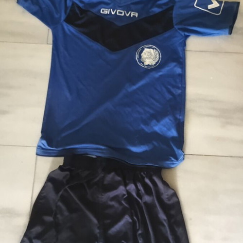 Givova Heraklio Football Kit like new, ages 6-8, black and blue