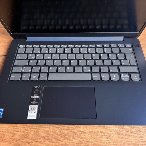 Lenovo IdeaPad Slim 1 μεταχειρισμένος φορητός υπολογιστής με Intel Celeron, 4GB RAM, 128GB SSD