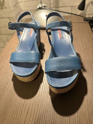 Prada platform sandals size 38 like new, blue