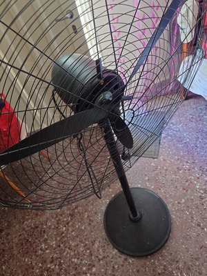 Fan for professional use like new, large type