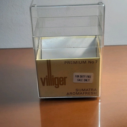 Plastic cigarette box used, collectible from Tsigarilos