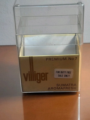 Plastic cigarette box used, collectible from Tsigarilos