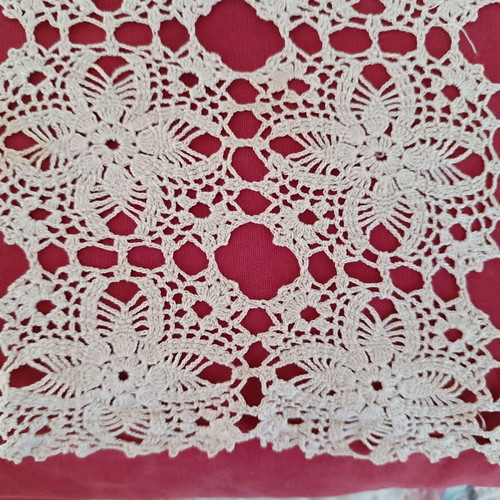 Handmade embroidery like new, set of 7 pieces