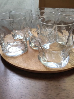 Aisberg Glasses set of six like new with bamboo serving tray