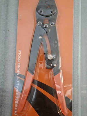 Crimping tool with ratchet new
