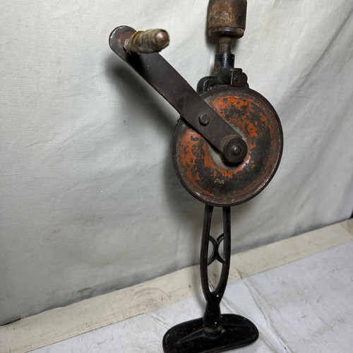 Hand-crank iron drill used, dimensions 42x13.5 cm