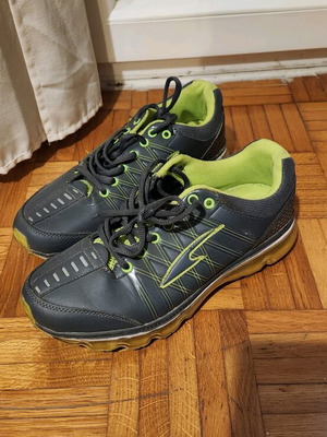 Men's athletic shoes used, size 42, gray and green