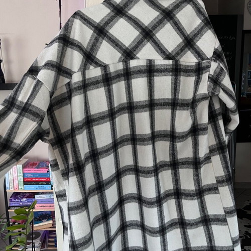 Checked overshirt jacket like new, size M, black and white