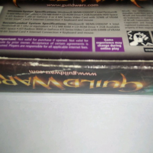 Guild Wars PC game used, 2-disc with light scratches
