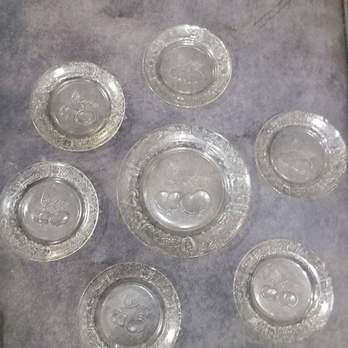 Set of 6 glass dessert plates and Fruity platter new