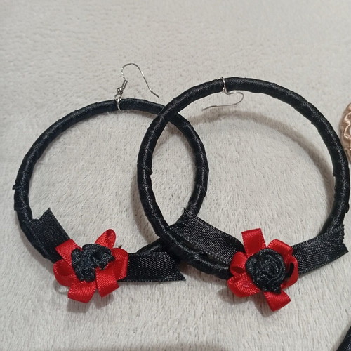 Collection of 5 pairs of large earrings like new, multicolored