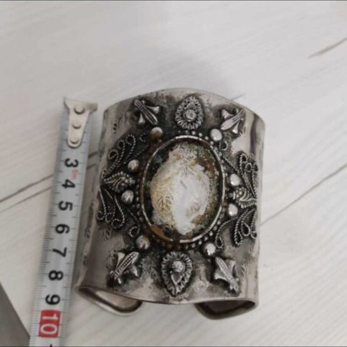 Big vintage cuff bracelet used