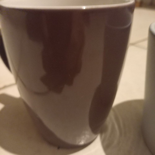Coffee mugs like new, set of two