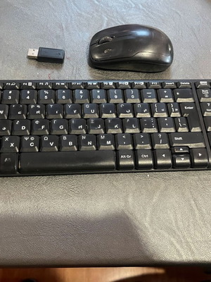 Logitech wireless keyboard and mouse set used with USB receiver