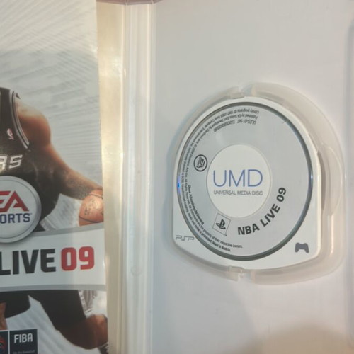 PSP game NBA LIVE 09 like new