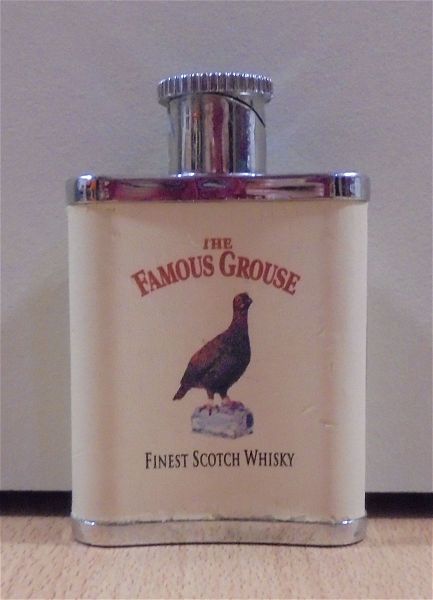  Famous Grouse scotch whisky diafimistikos anaptiras se schima flaskiou
