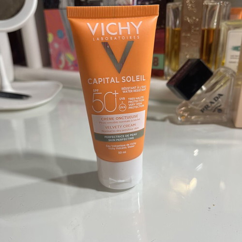 Vichy facial sunscreen like new