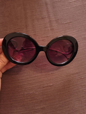 Women's Baroque Swirl Art Deco Sunglasses like new, black and gold