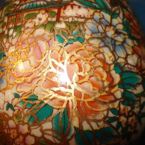 Decorative egg used 11.5cm x 8cm